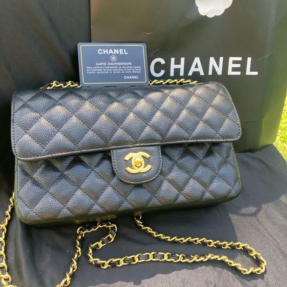 Chanel Black Quilted Shoulder Bag with Gold Chain- Authentic with Card
